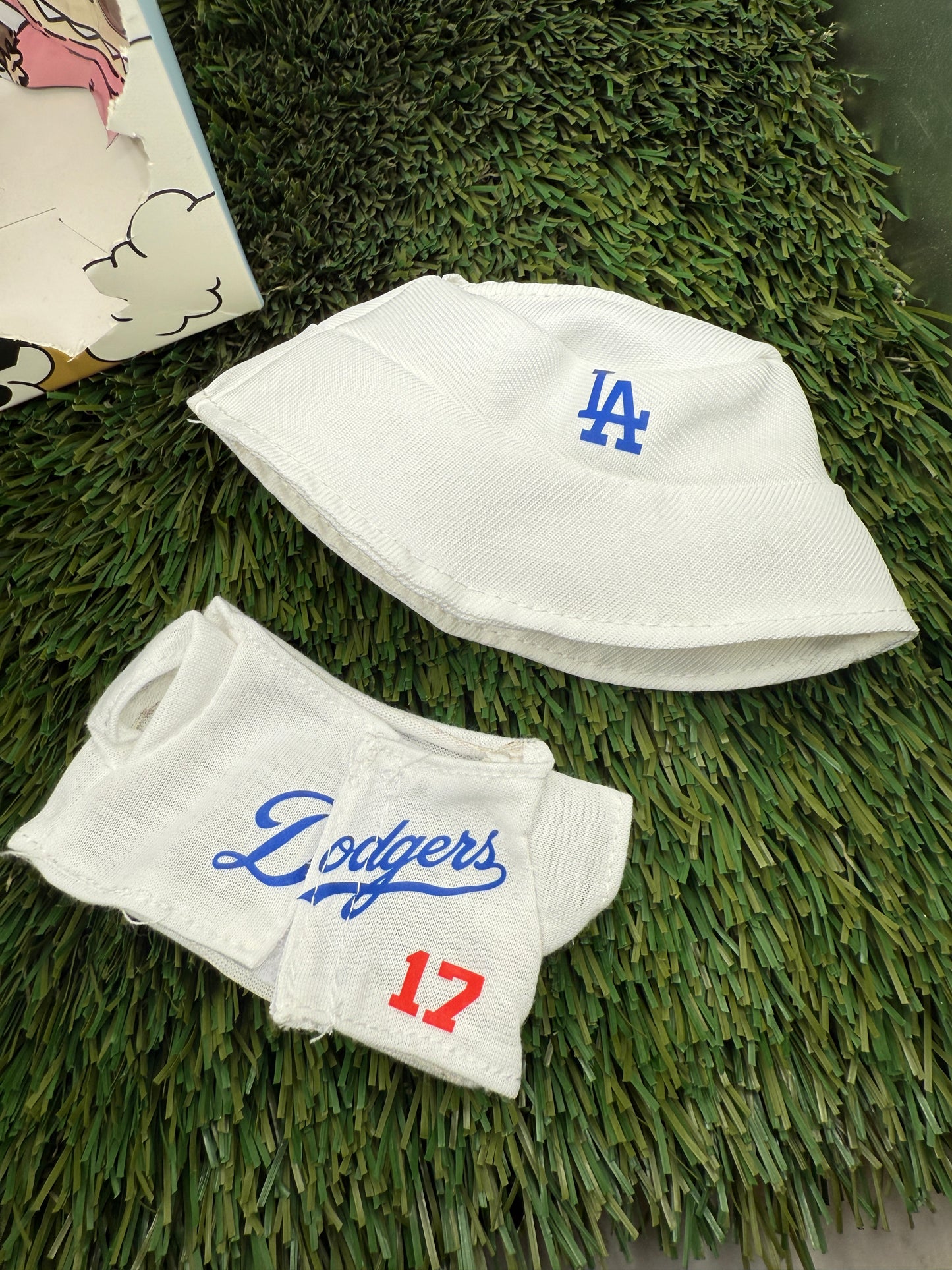 Los Angeles Dodgers Ohtani Jersey & Hat