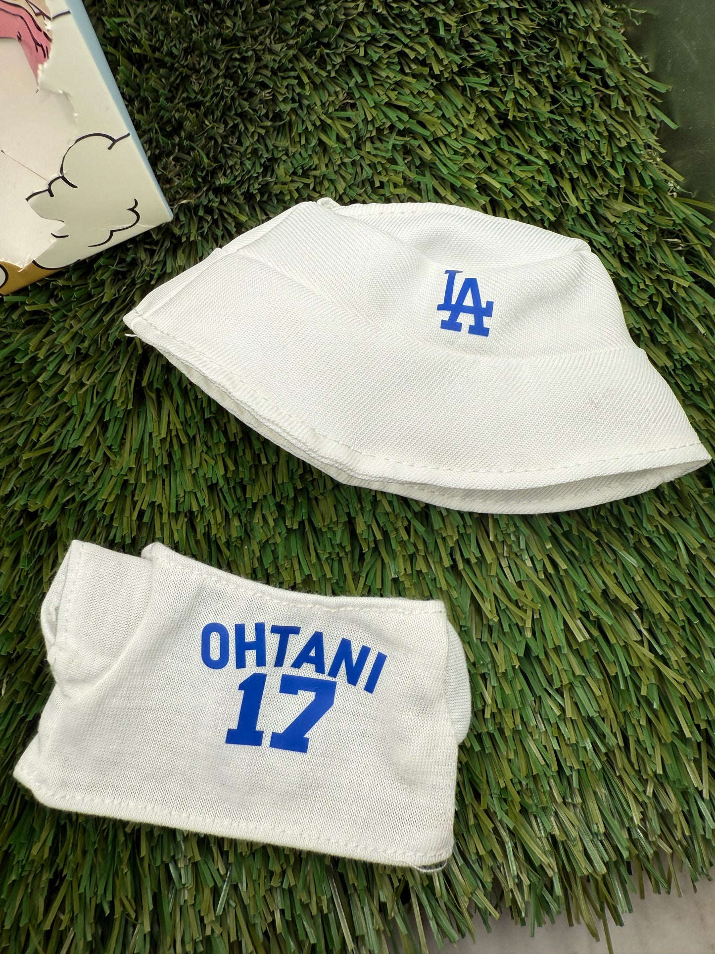 Los Angeles Dodgers Ohtani Jersey & Hat
